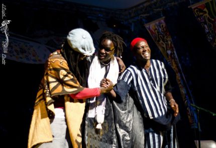 Boubacar Ndiaye et ses musiciens (© José Pujol)